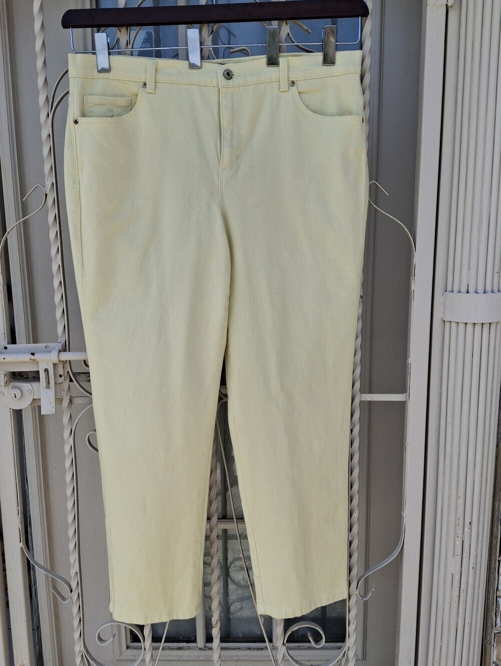 Gloria Vanderbilt Amanda Short Yellow Straight Leg Denim Pants Women Size 16W